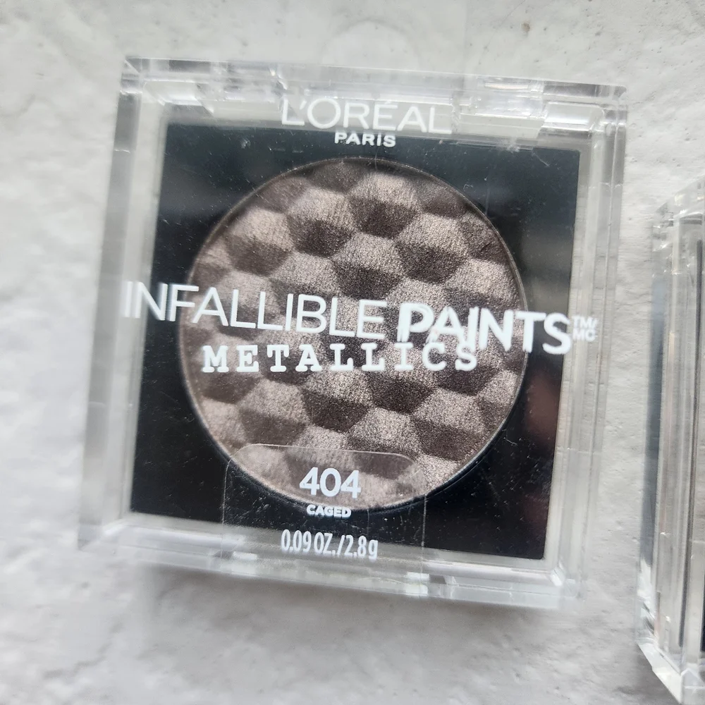 Metallic Eyeshadow